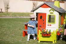 Kerti játszóházak gyerekeknek - Házikó kerti büfével Chef House DeLuxe Smoby padlóburkolat, asztal és előkert_24