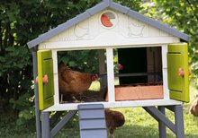 Coteț pentru găini - Coteț pentru 5 găini Cluck Cluck Cottage Green Smoby 4 uși cu trepte și o hrănitoare cu un cuib un ou fals de 128 cm înălțime_1