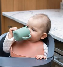 Gobelets pour enfants - Tasse en silicone pour bébés Beaba Learning Cup Sage vert avec un bouchon pour apprendre à boire vert à partir de 8 mois_0