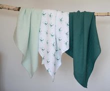 Pleny - Textilní pleny z bavlněného mušelínu Cotton Muslin Cloths Beaba Jurassique sada 3 kusů 70*70 cm od 0 měs zelené_3