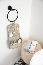Cosmetice bebeluși - Articole de toaletă pentru un bebeluș Hanging Toiletry Pouch Beaba Sage Green într-o geanta agățabilă cu 9 accesorii verde de la 0 luni_16