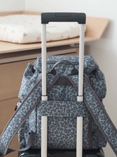 Prebaľovacie tašky ku kočíkom - Prebaľovacia taška ako batoh Vancouver Backpack Dark Cherry Blossom Beaba s doplnkami 22 l objem 42 cm zelená_6