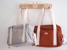 Previjalne torbe za vozičke - Previjalna torba za vozičke Paris Beaba Pearl Grey z dodatki siva_10
