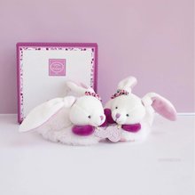 Babykleidung - Hausschuhe für die Kleinsten mit Rassel Lapin Cerise Doudou et Compagnie rosa in Geschenkverpackung von 6-12 Monaten_0