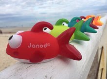 Hry na rybára - Drevená rybárska udica Fishy Janod so striekajúcimi rybami od 24 mes_4