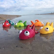 Hry na rybára - Drevená rybárska udica Fishy Janod so striekajúcimi rybami od 24 mes_12