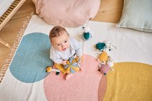 Spielzeuge über das Kinderbett - Plüschball mit einer Katze zur Entwicklung der Feinmotorik des Babys Hand-grip Ball Stimuli Kaloo gelb 13 cm ab 0 Monate K971601_3