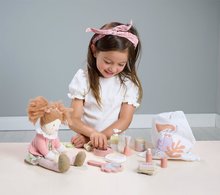 Drevené hry na povolania - Drevený kúpeľňový set pre bábiku Spa Retreat Set Tender Leaf Toys v textilnej taške s 11 doplnkami_3