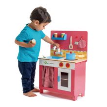 Bucătării de jucărie din lemn - Bucătărie de jucărie din lemn Cherry Pie Tender Leaf Toys Creative Play set cu 9 bucăți cu aragaz chiuvetă și accesorii_0