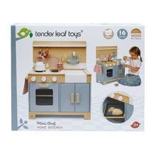 Dřevěné kuchyňky - Dřevěná kuchyňka s chlebem Home Kitchen Tender Leaf Toys s čajníkem, šálky a nádobím_3