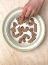 Spielküchen aus Holz - Holzküche mit Pizzaofen La Fiamma Grand Kitchen Tender Leaf Toys mit reichhaltiger Ausstattung und einer verlängerten Theke 101 cm hoch_6