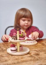Spielküchen aus Holz - Schokoladenkuchen aus Holz Chocolate Bonbons Tender Leaf Toys mit Ständer und duftenden Desserts_2