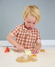 Spielküchen aus Holz - Holzbrett mit Käse Cheese Chopping Board Tender Leaf Toys mit einem Messer ab 24 Monaten TL8293_1
