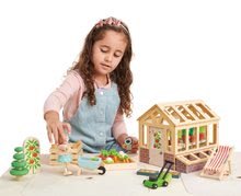 Holzhäuser für Puppen - Gewächshaus aus Holz Greenhouse and Garden Set Tender Leaf Toys mit aufklappbarem Dach und 9 Gemüsesorten für die Puppe_0