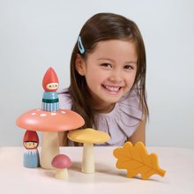 Dřevěné domky pro panenky - Dřevěná rodina trpaslíků Woodland Gnome Family Tender Leaf Toys s 3 figurkami_2