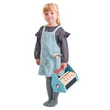 Drevená detská dielňa a náradie - Drevený kufrík Tap Tap Tool Box Tender Leaf Toys s pracovným náradím a zatĺkačkou_0