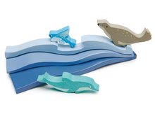 Lesene didaktične igrače - Leseno morje Blue Water Tender Leaf Toys s tremi valovi in ladjico_2