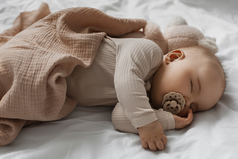 Fenêtre d'éveil bébé