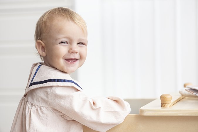 Guide hebdomadaire des étapes de développement de bébé : semaine 41 à 52 après la naissance