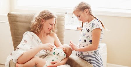 8 položajev pri dojenju, ki bi jih morali poznati