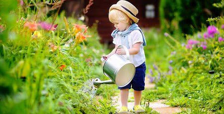 Tavasz a szabadban: szórakoztató és oktató kerti játékok