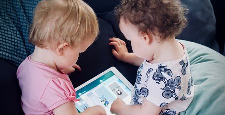 Televize, tablet, mobil: jak ovlivňuje technologie vývin dětí?