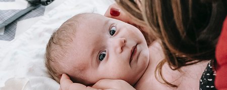 Cum se dezvoltă vederea bebelușului? De la naștere până la două luni